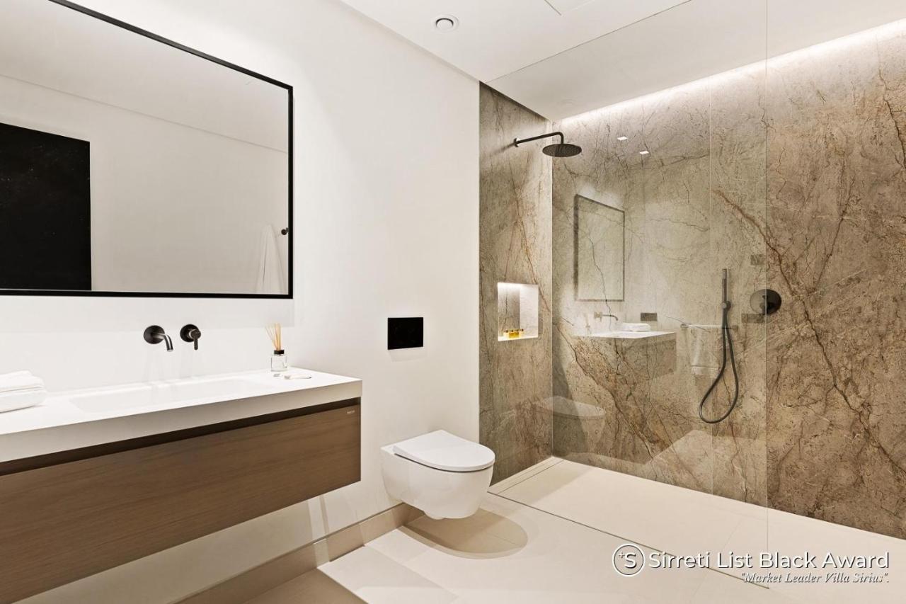 Sirius: Luxury Golf Valley Retreat With Private Heated Pool