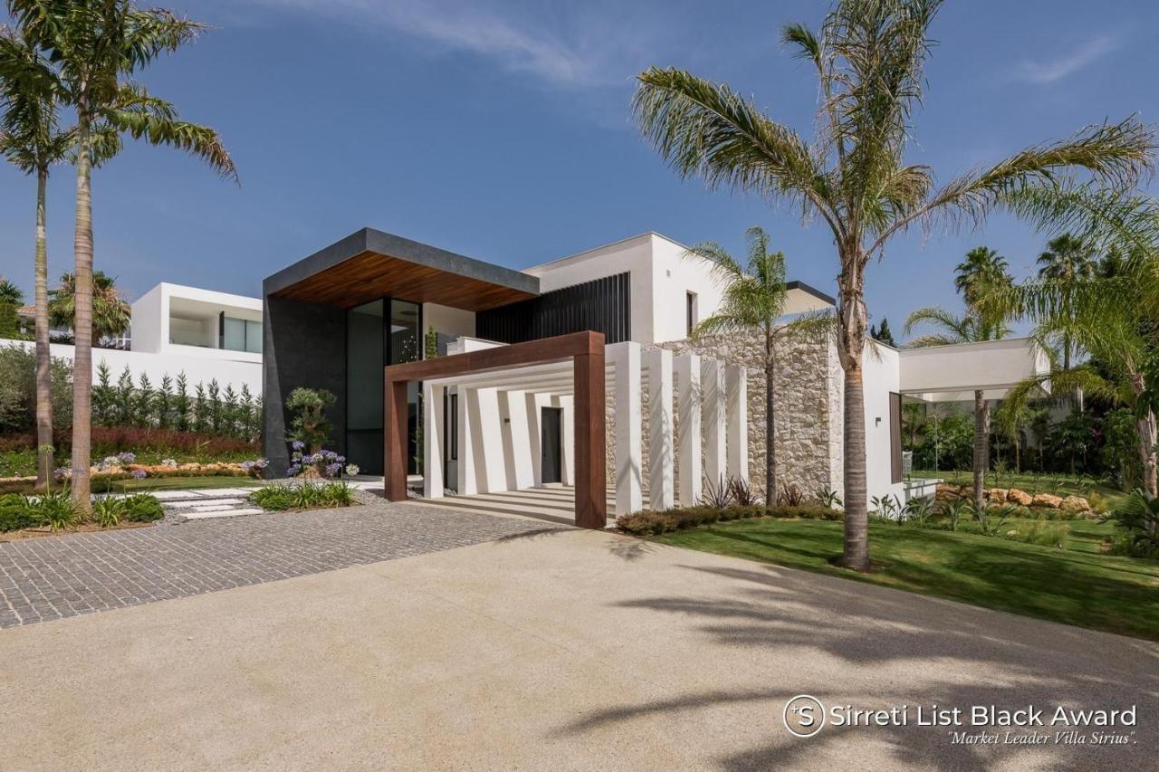 Sirius: Luxury Golf Valley Retreat With Private Heated Pool *
