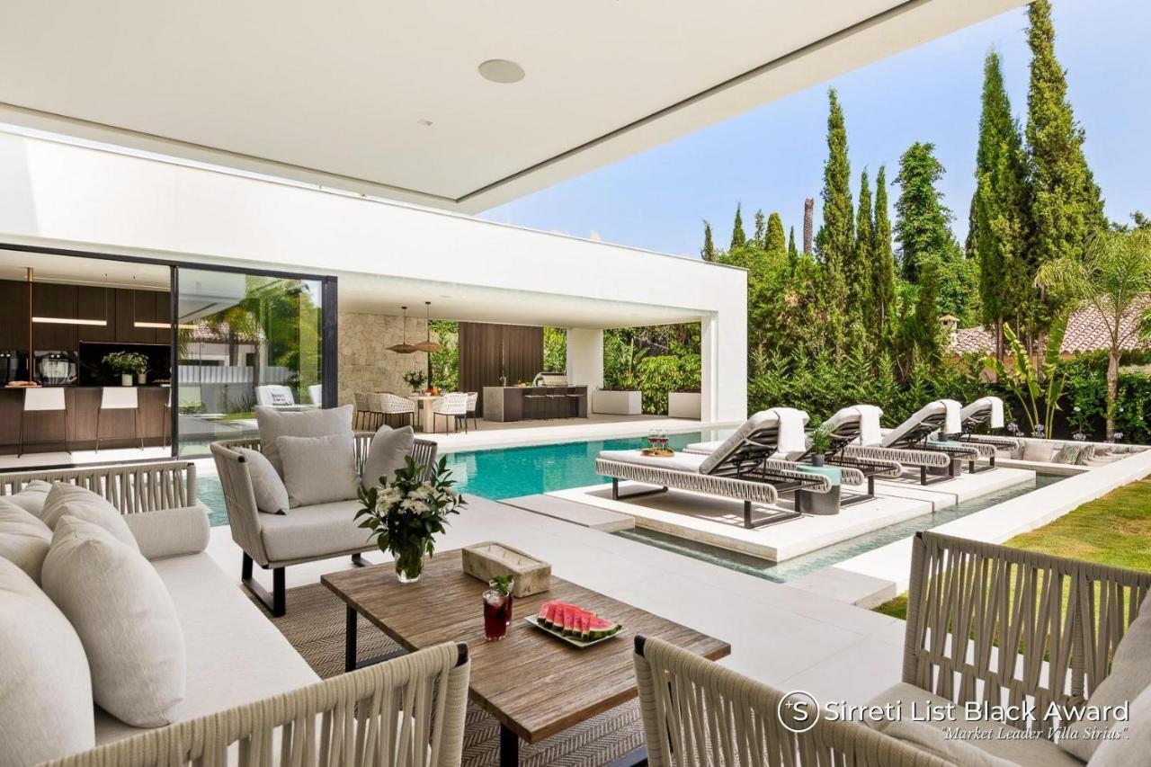 Sirius: Luxury Golf Valley Retreat With Private Heated Pool